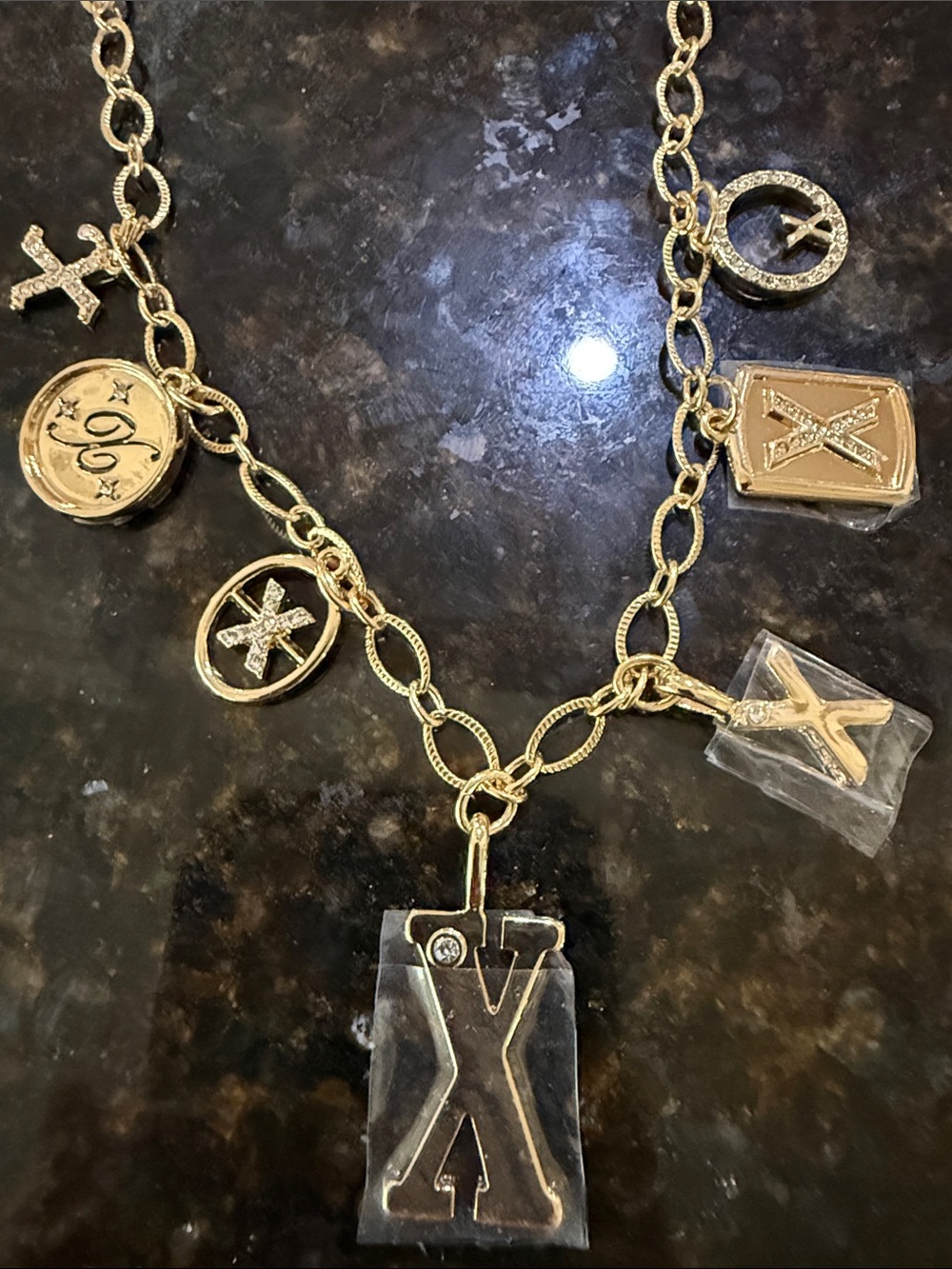 Anthropologie-Sequin NYC XOXO Gold-Tone Multi-Charm Necklace!!🔥🔥🔥 - Picture 6 of 16